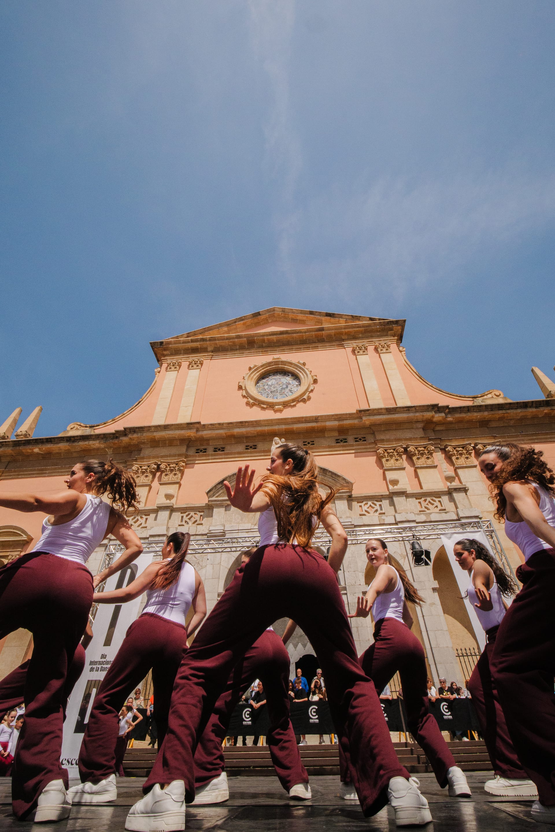 Día de la Danza de la Escuela Teresa Carulla 2026 — Herrando Visuals, fotógrafo en Cataluña